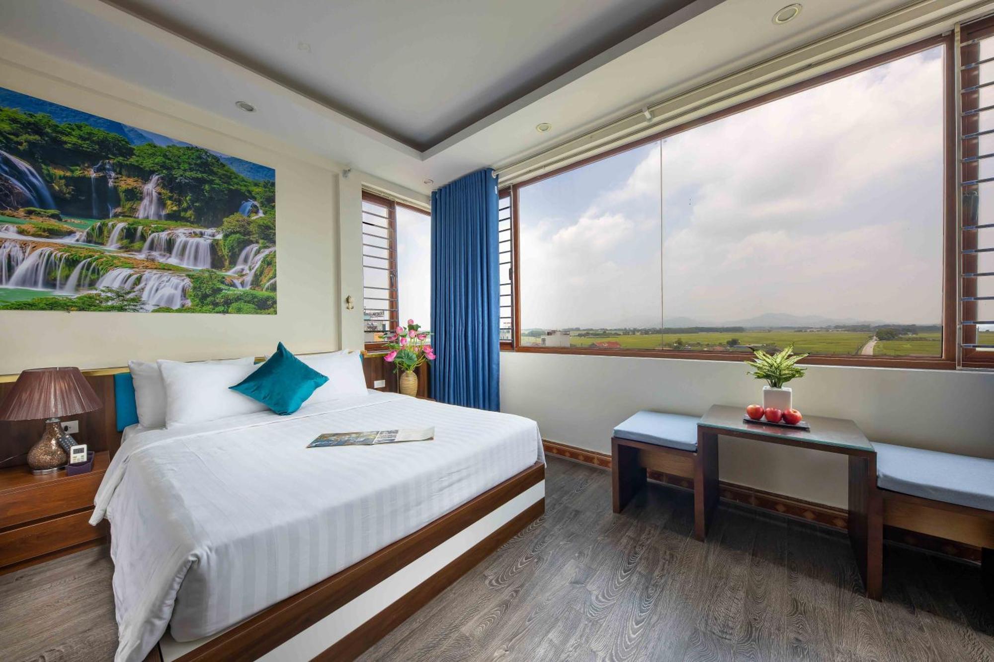 Viet Village Airport Hotel & Restaurants Hanoi Esterno foto